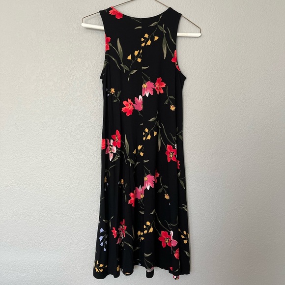 Old Navy flowery dress - Picture 2 of 3